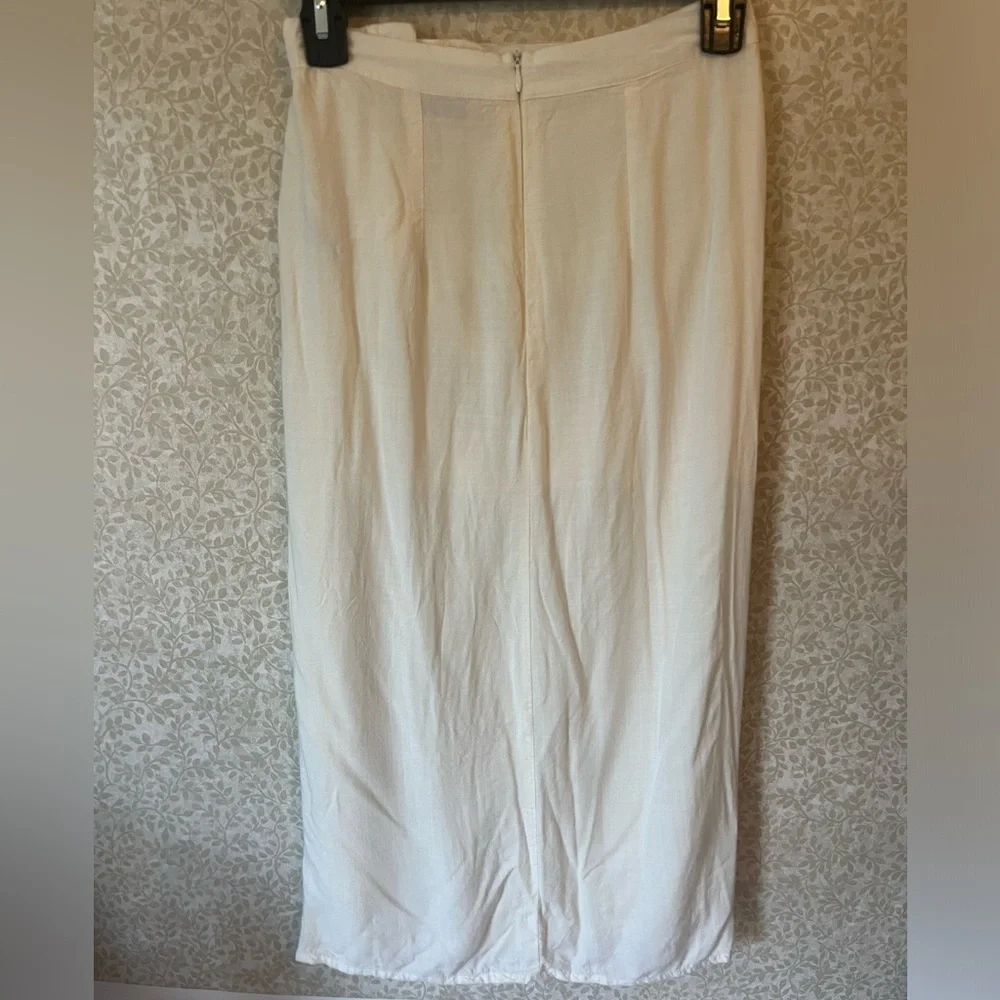 ASOS drapey button side split in cream. Size 4 cotton lining